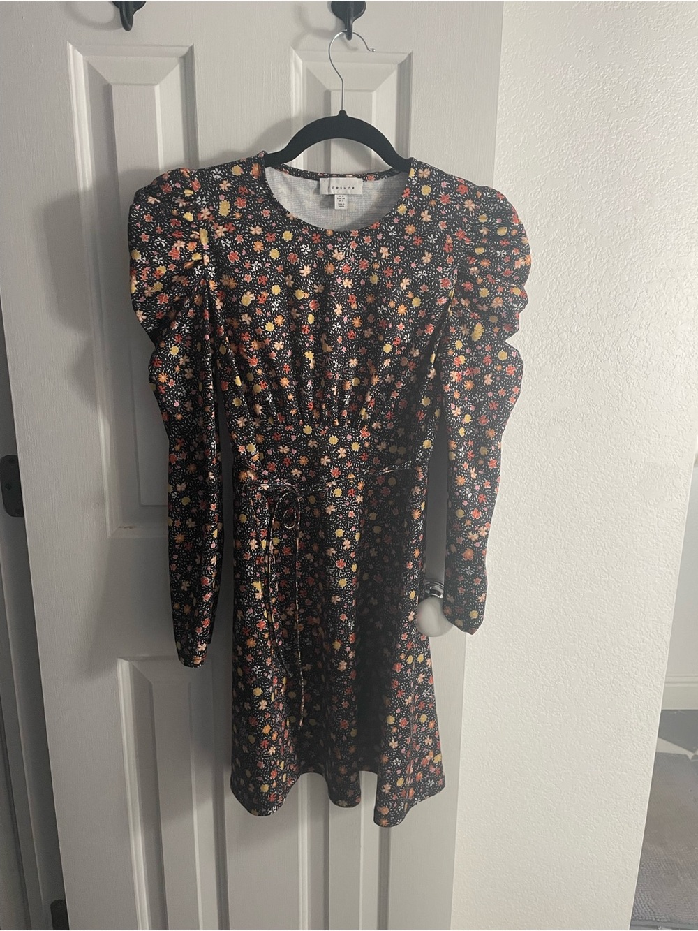 Topshop Black Floral Puff-Sleeve Dress